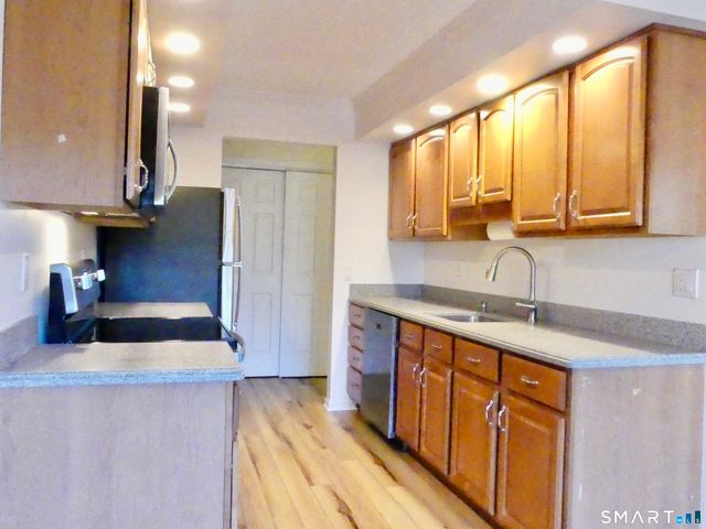 50 Aiken Street APT 404, Norwalk, CT 06851