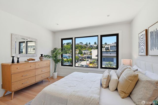 83 Los Palmos Drive, San Francisco, CA 94127