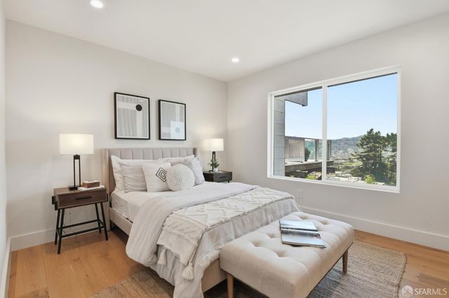 83 Los Palmos Drive, San Francisco, CA 94127