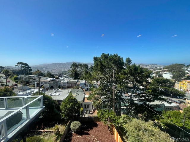 83 Los Palmos Drive, San Francisco, CA 94127