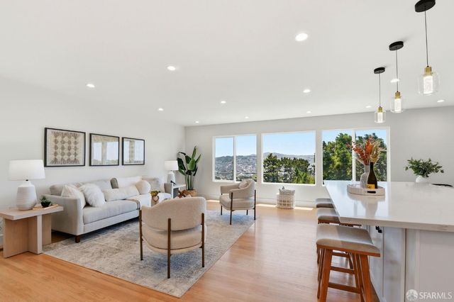 83 Los Palmos Drive, San Francisco, CA 94127