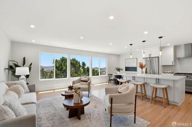 83 Los Palmos Drive, San Francisco, CA 94127