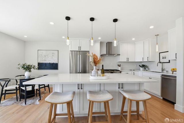 83 Los Palmos Drive, San Francisco, CA 94127