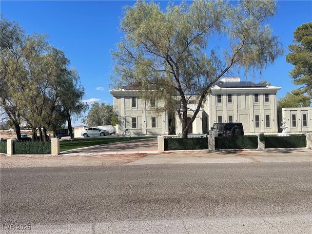 6480 West Oquendo Road, Las Vegas, NV 89118