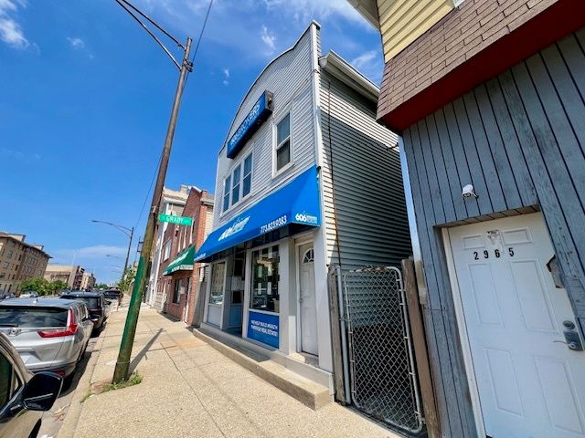 2963 S Archer Avenue, Chicago, IL 60608