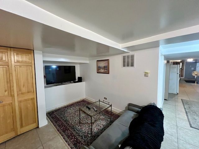 2963 S Archer Avenue, Chicago, IL 60608