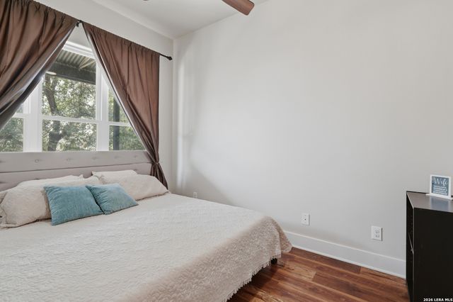 979 N Academy Ave Apt 2, New Braunfels, TX 78130