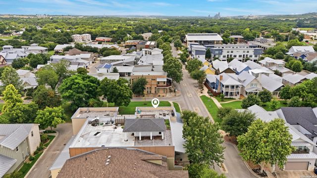 979 N Academy Ave Apt 2, New Braunfels, TX 78130