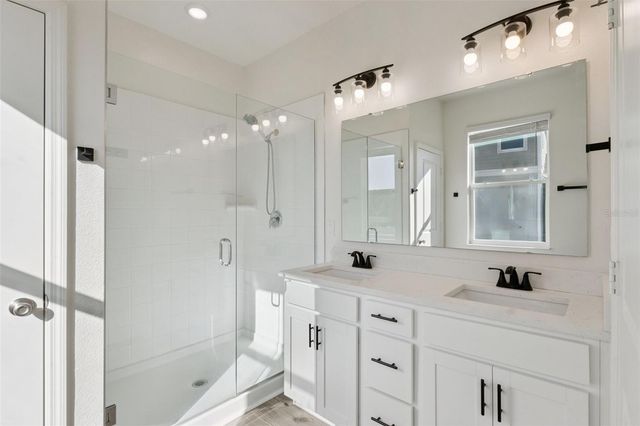 16392 WINDING PRESERVE CIRCLE, Clermont, FL 34714