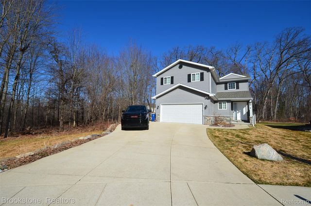 350 Fountain Park Drive, Waterford Charter Township, MI 48327