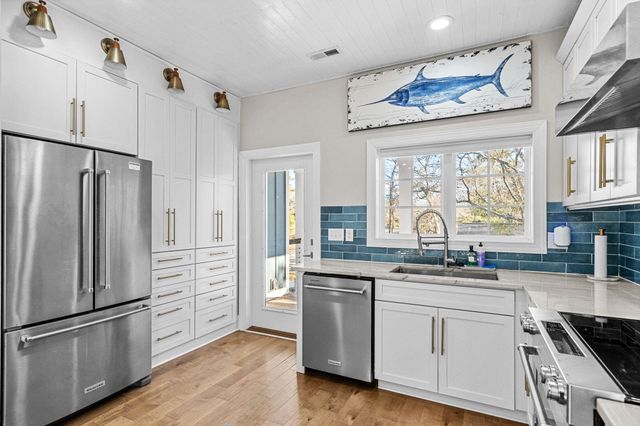 628 1st Ave. N, Surfside Beach, SC 29575