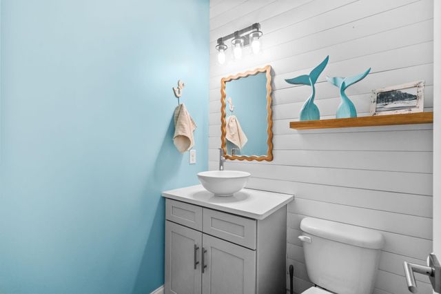 628 1st Ave. N, Surfside Beach, SC 29575