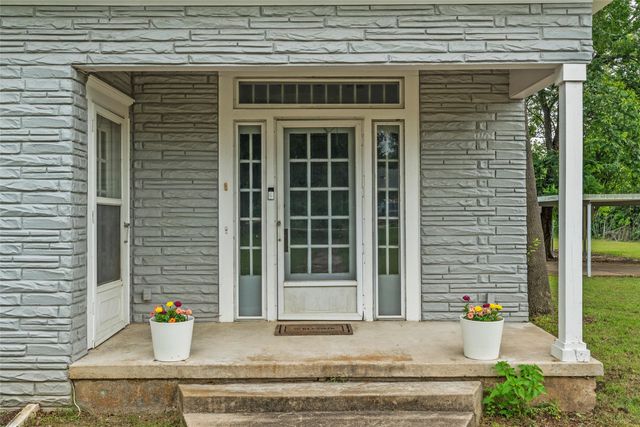 402 N Bordon Street, Lorena, TX 76655