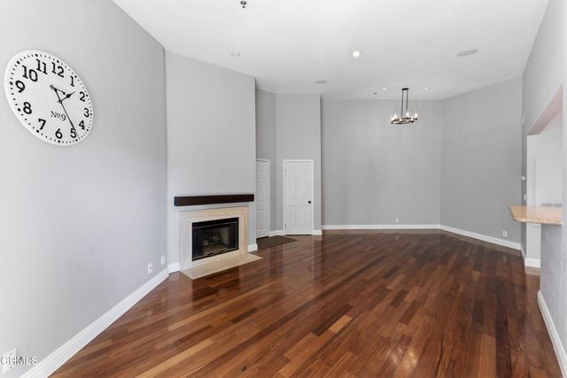 5728 Oak Bend Lane 312, Oak Park, CA 91377