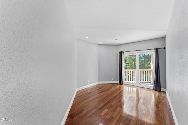 5728 Oak Bend Lane 312, Oak Park, CA 91377