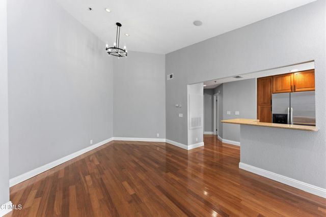 5728 Oak Bend Lane 312, Oak Park, CA 91377