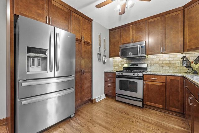 N104W16845 Thornapple ROW, Germantown, WI 53022