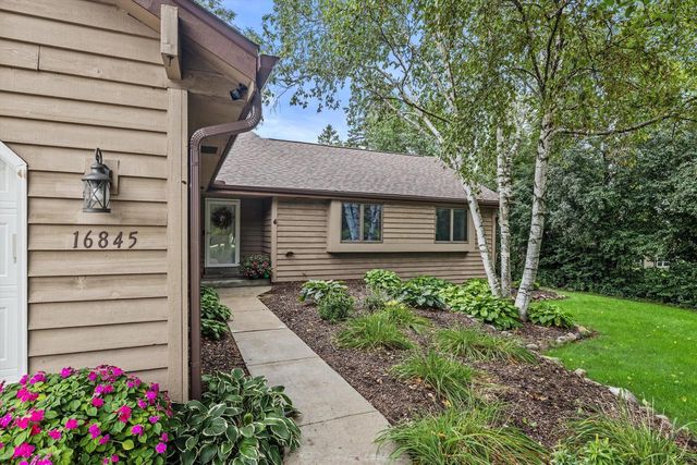 N104W16845 Thornapple ROW, Germantown, WI 53022