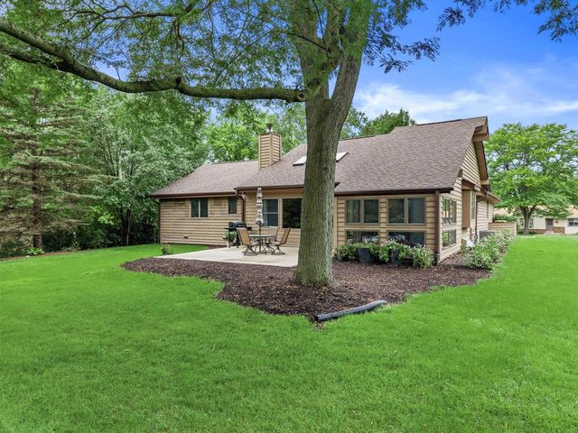 N104W16845 Thornapple ROW, Germantown, WI 53022