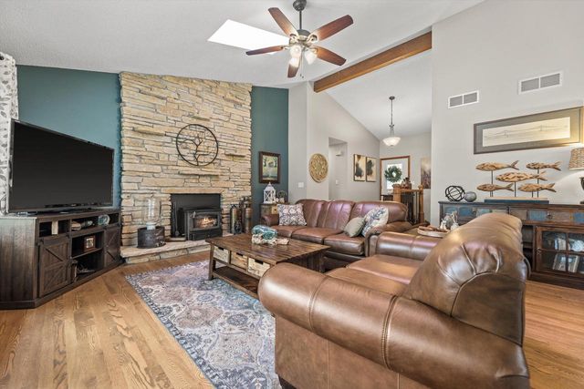 N104W16845 Thornapple ROW, Germantown, WI 53022