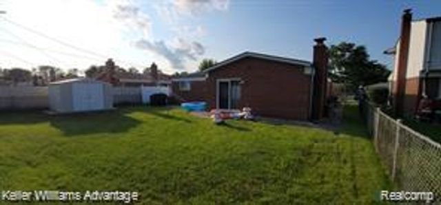 11170 GRENADA Drive, Sterling Heights, MI 48312