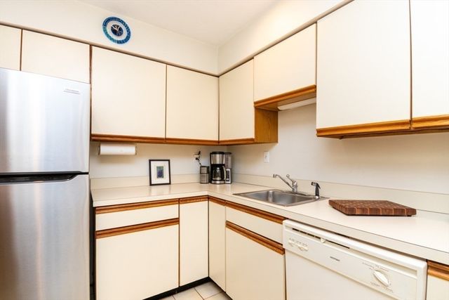 1307 Lagrange 1307, Boston, MA 02467