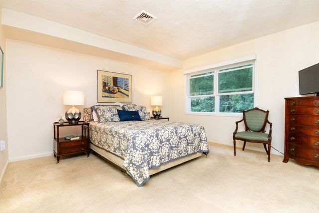 1307 Lagrange 1307, Boston, MA 02467