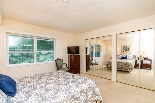 1307 Lagrange 1307, Boston, MA 02467
