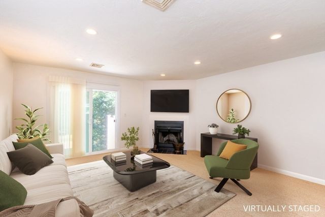 1307 Lagrange 1307, Boston, MA 02467