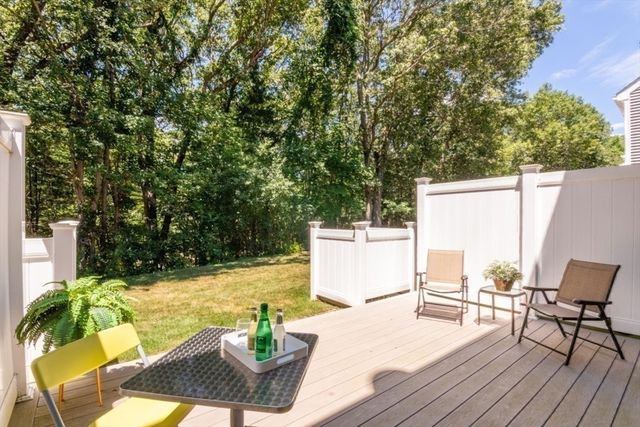 1307 Lagrange 1307, Boston, MA 02467