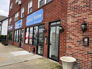 410 Jericho Turnpike 3A, New Hyde Park, NY 11040