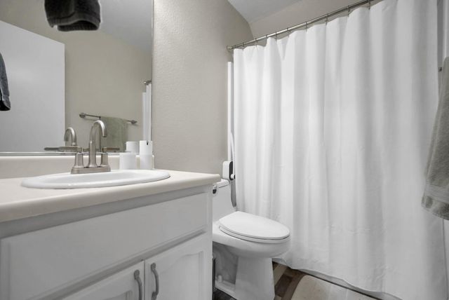 452 Benjamin Place, Manteca, CA 95337