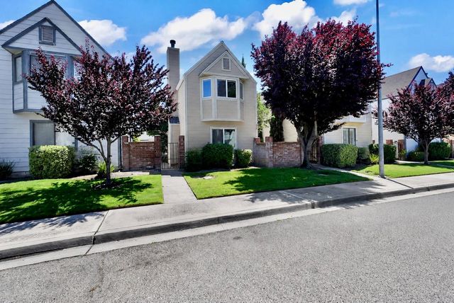 452 Benjamin Place, Manteca, CA 95337