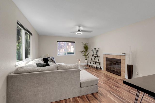 452 Benjamin Place, Manteca, CA 95337