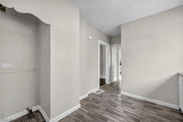 2218 W 100th Street, Cleveland, OH 44102