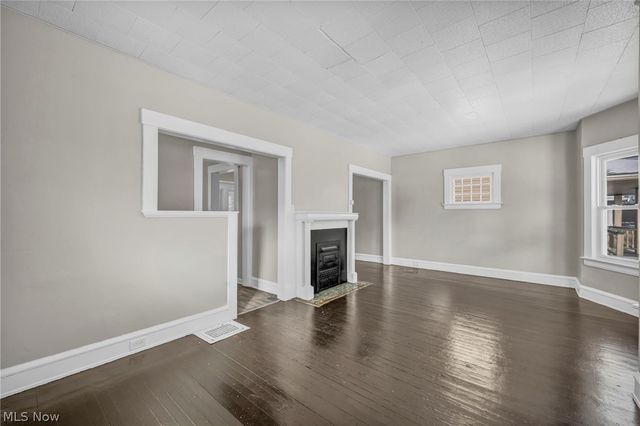 2218 W 100th Street, Cleveland, OH 44102