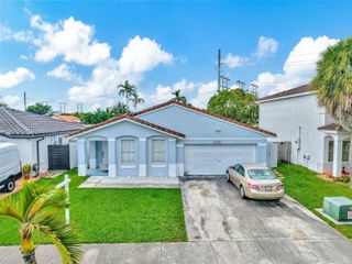 17384 SW 138th Ct, Miami, FL 33177