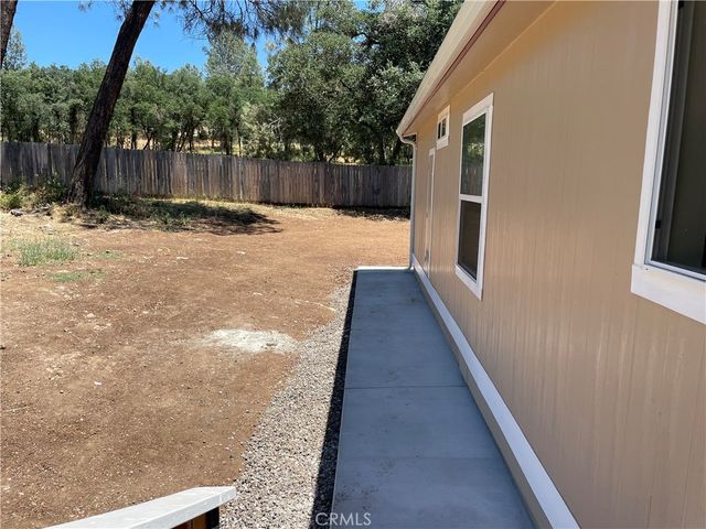 6181 Manzanita Avenue, Clearlake, CA 95422