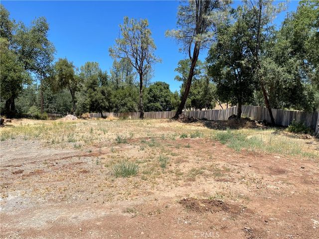 6181 Manzanita Avenue, Clearlake, CA 95422
