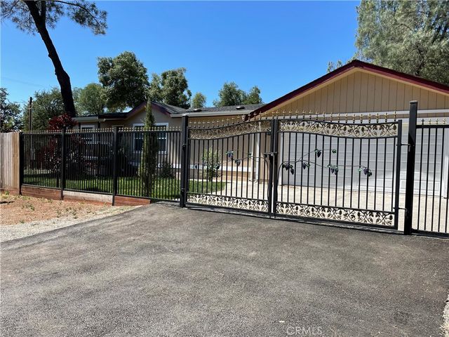 6181 Manzanita Avenue, Clearlake, CA 95422
