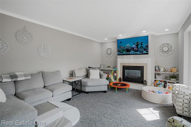 2590 Oakham Court, Canton, MI 48188