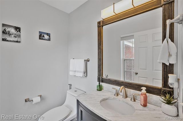 2590 Oakham Court, Canton, MI 48188