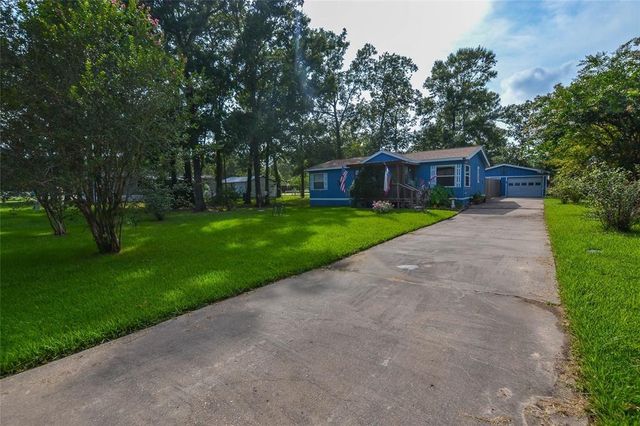 253 Windwood Drive, Livingston, TX 77351