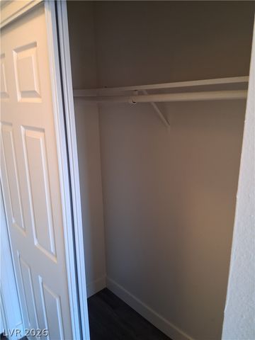 1722 East University Avenue 5, Las Vegas, NV 89119