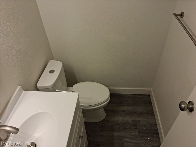 1722 East University Avenue 5, Las Vegas, NV 89119