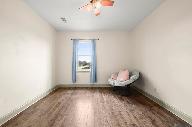 2715 Boudreaux Ave, Zachary, LA 70791