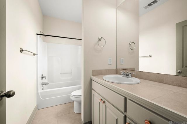 2715 Boudreaux Ave, Zachary, LA 70791