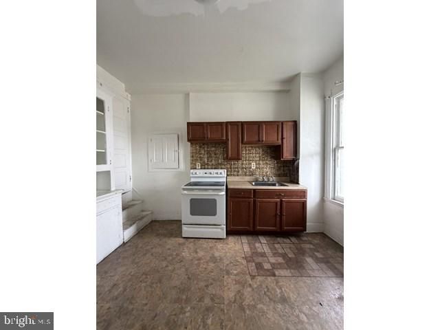 2007 HOMEWOOD AVE, Baltimore, MD 21218