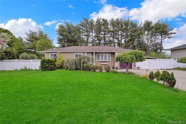 189 Eastwood Avenue, Deer Park, NY 11729