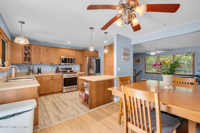 50 Serpentine Drive E, Bayville, NJ 08721